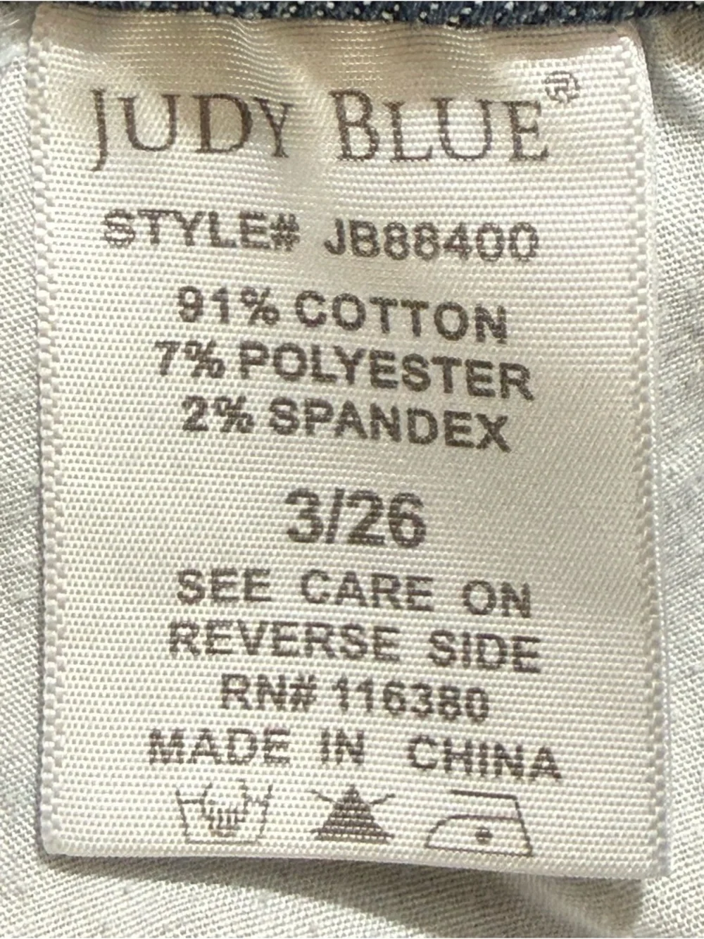 Judy Blue Medium Wash Skinny Fit Denim Jeans With Sharkbite Frayed Hem Size 3/26 - Picture 12 of 13